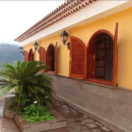 4 Bedrooms House With Shared Pool Enclosed Garden And Wifi At Tejeda * Tejeda (Gran Canaria)